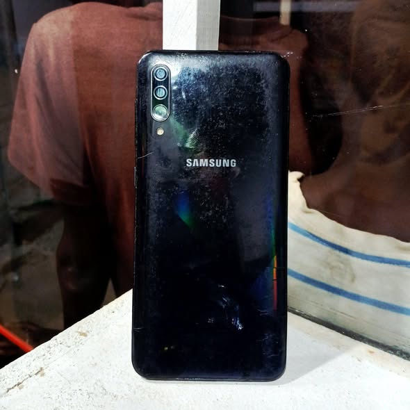 Samsung A30s  128gb photo 2