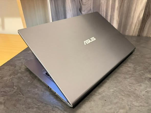 ASUS LAPTOP photo 2
