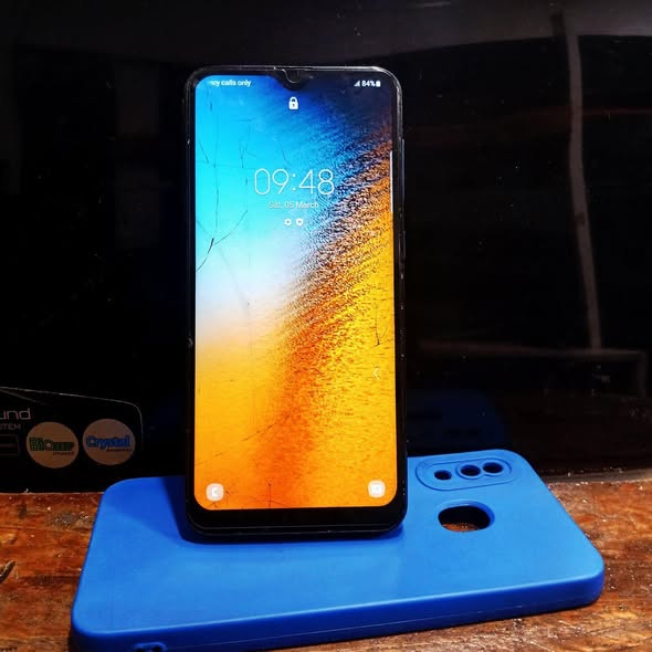 Samsung A20 photo 3