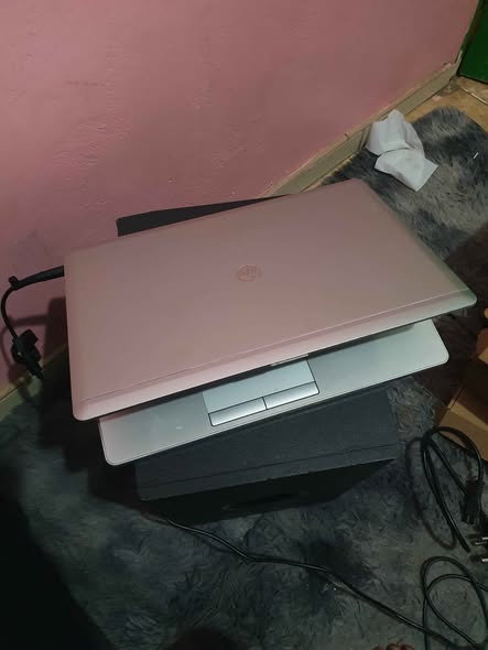 Hp elitebook core i7 photo 3
