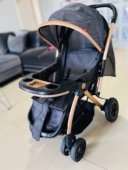 Stroller photo 1
