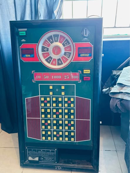 JACKPOT MACHINE photo 2