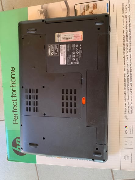 Acer Travelmate core i3 photo 5