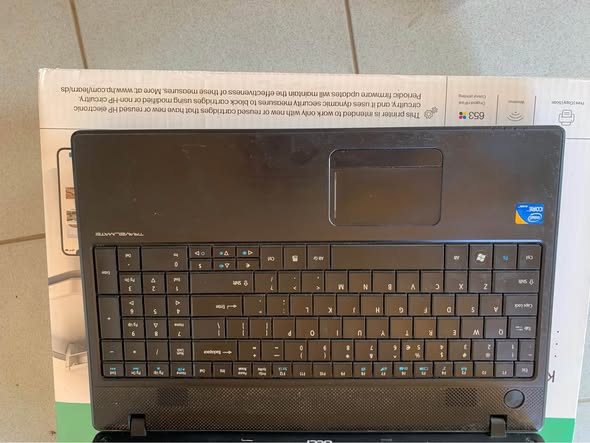 Acer Travelmate core i3 photo 1