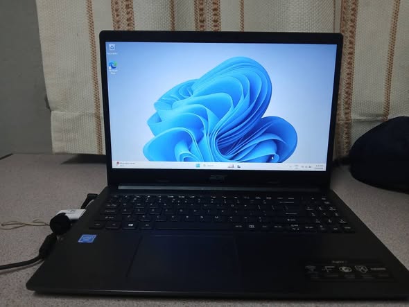 Laptop photo 2