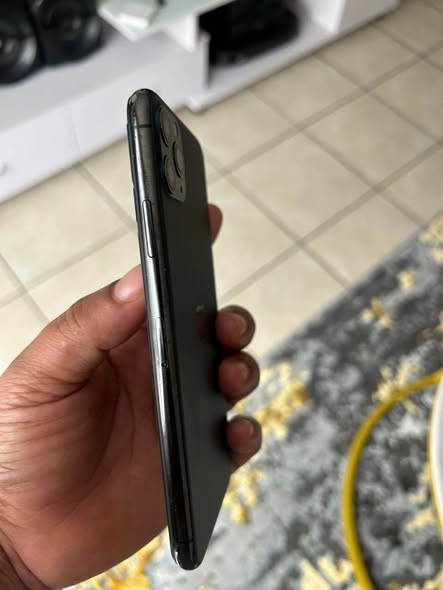 iPhone 11pro max photo 3