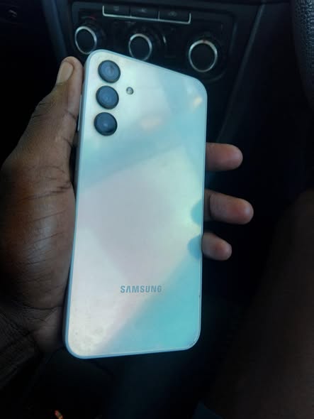 Samsung A15 photo 1