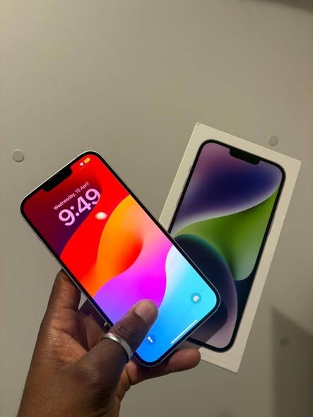 iPhone 14 plus photo 1