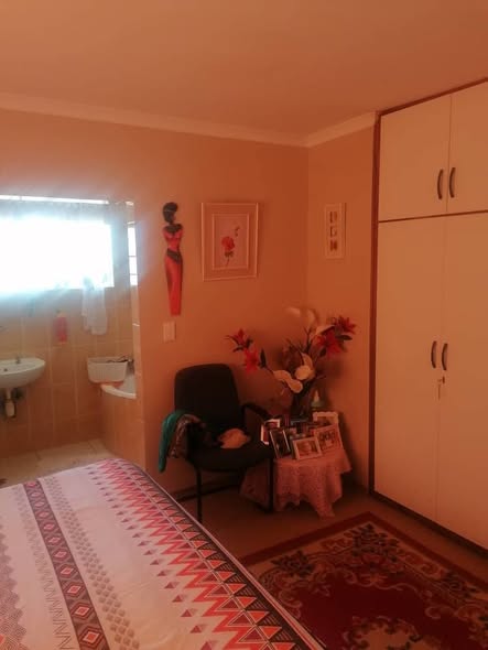 House For Sale photo 5