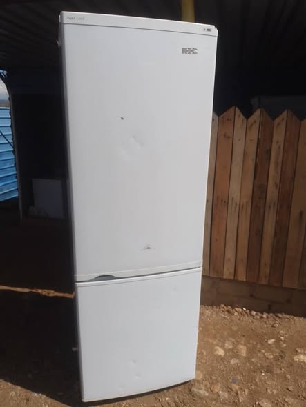 KIC bottom freezer photo 4