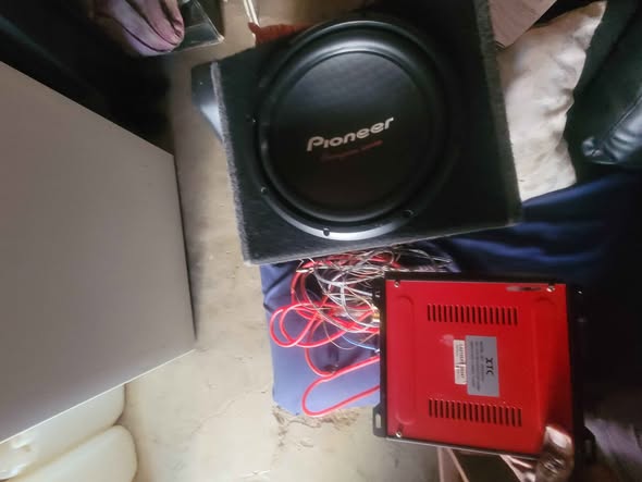 Car sound system photo 3
