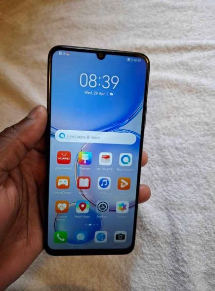 HUAWEI nova 70 128GB photo 2