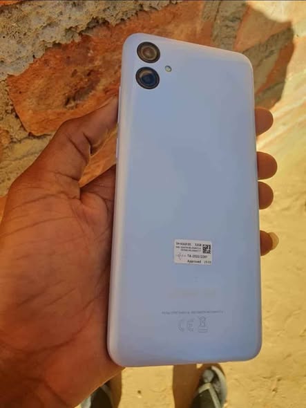 Samsung A04e photo 4