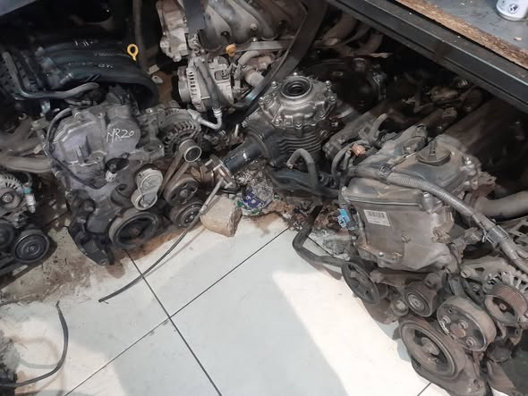 Engine's and gearbox photo 1