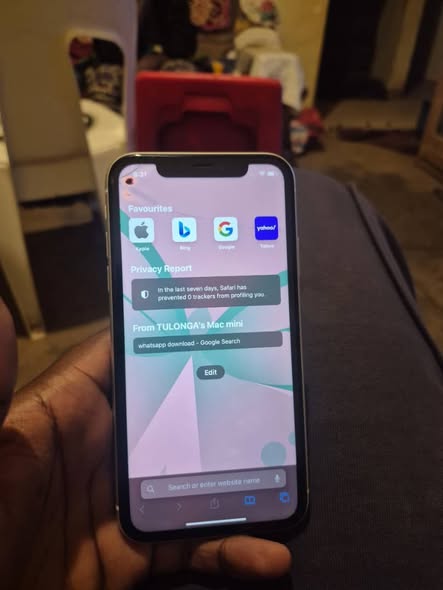 iPhone 11 photo 1