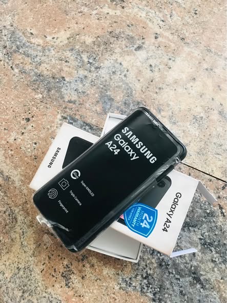 Samsung A24 128 gig photo 3