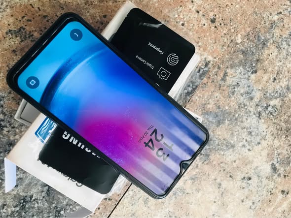 Samsung A24 128 gig photo 2
