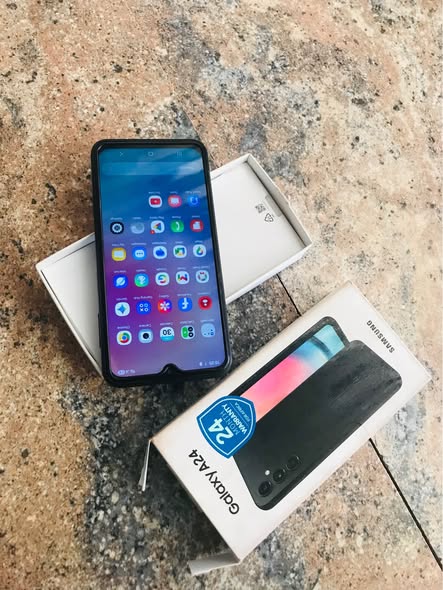 Samsung A24 128 gig photo 1
