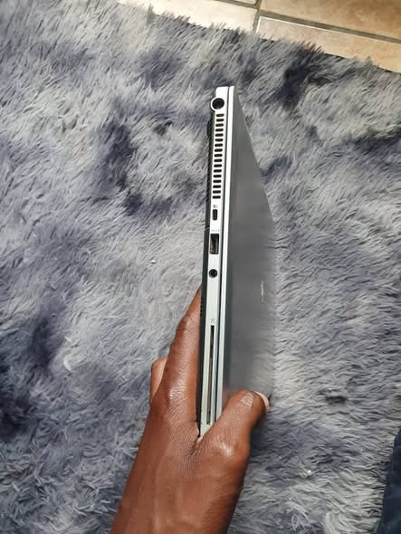 COREI7 HP 14 INCH LAPTOP photo 4