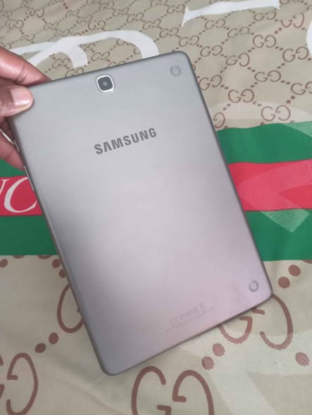 Dead Galaxy Tab A f555 photo 2