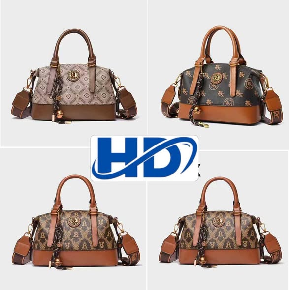 Handbags photo 2