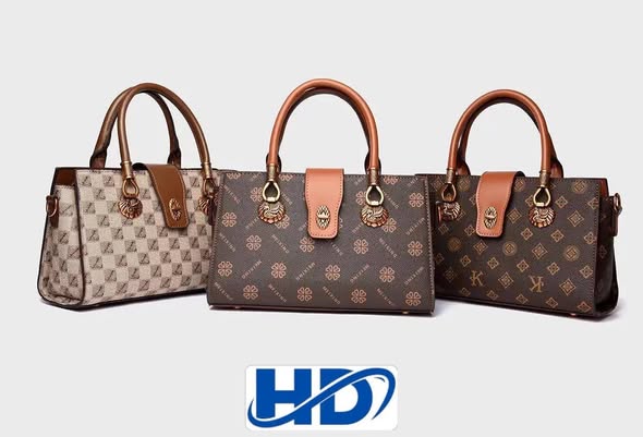 Handbags photo 1