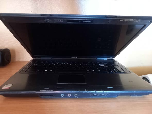 Acer laptop photo 3