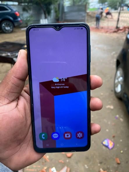 Samsung A04s photo 1