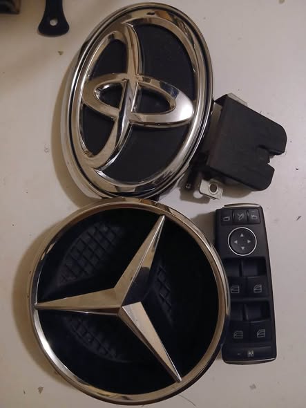 Car parts photo 1