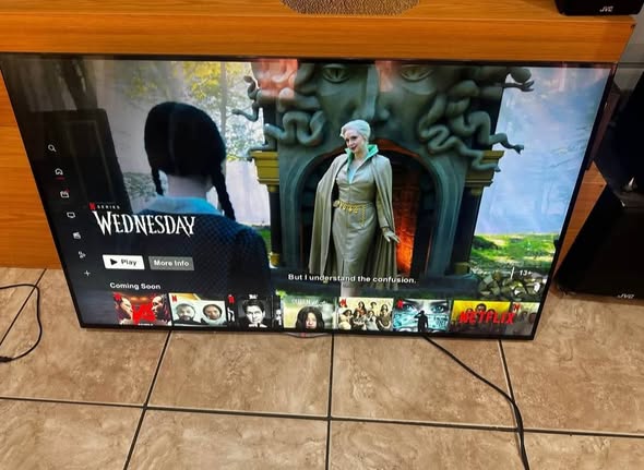 LG 55INCH SMART TV photo 3