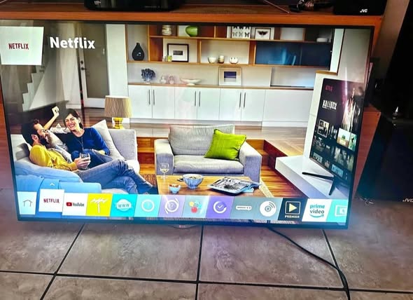 LG 55INCH SMART TV photo 1