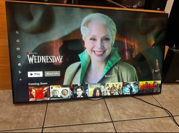 LG 55INCH SMART TV photo 2