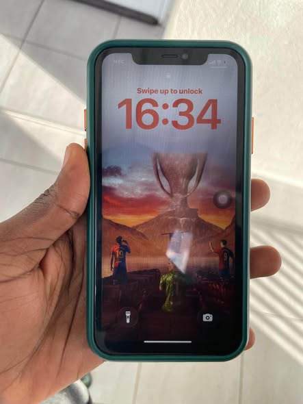 iPhone 11 photo 3