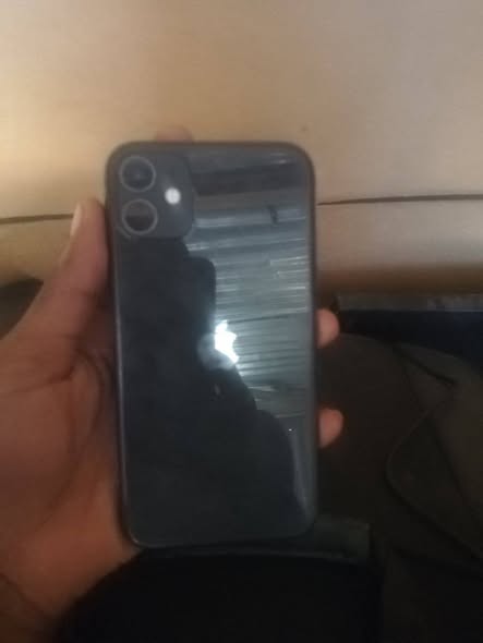 IPhone 11 photo 1