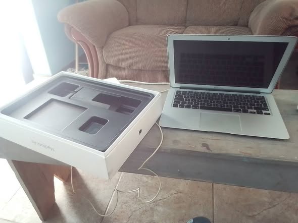 MacBook Air 13 inch photo 2