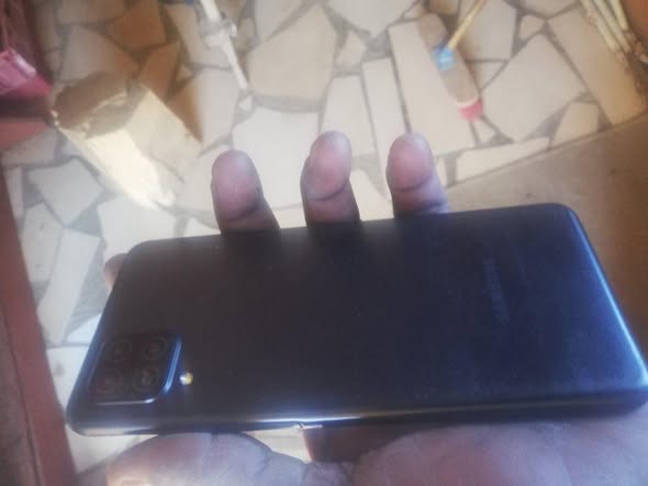 Samsung A12 photo 2