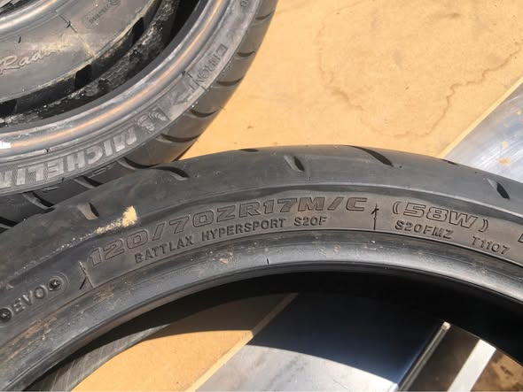 Motorcycle Tyre’s photo 5