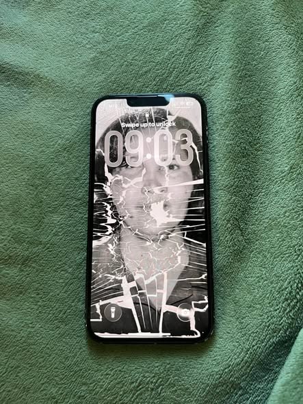 iPhone13 photo 1