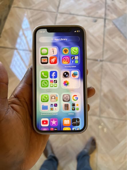 iPhone 12  128GB photo 3