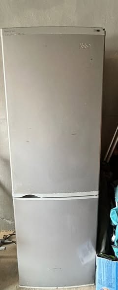 Kic large fridge photo 1