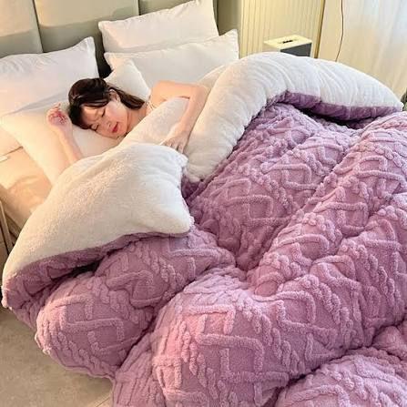 Blankets photo 4