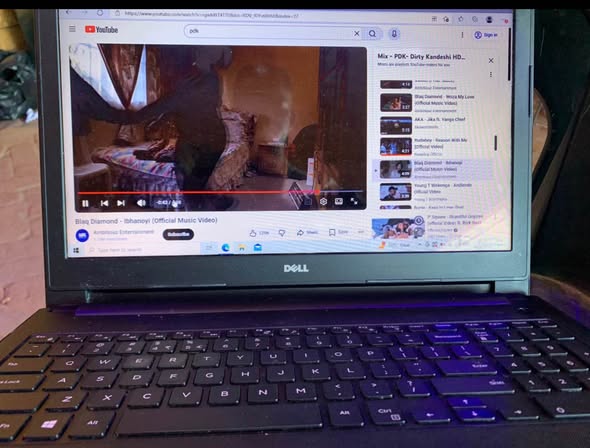 Dell laptop photo 4