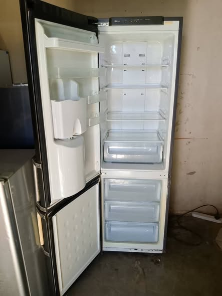 Samsung fridge photo 2