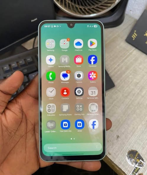 Samsung A26 photo 1
