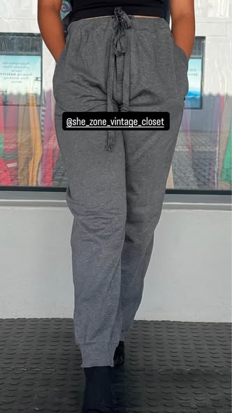 Sweat pants photo 1