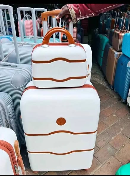 Suitcases photo 1