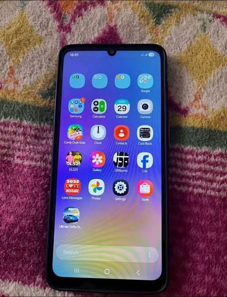 Samsung A05 photo 2