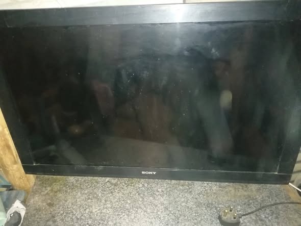 43 inch Sony TV photo 3