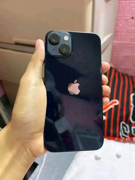 iPhone 13 128gb photo 1