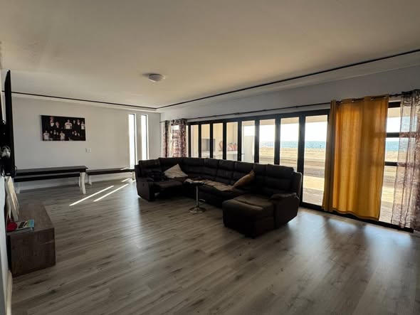 HOUSE FOR SALE IN WALVIS BAY WAKUNA photo 1